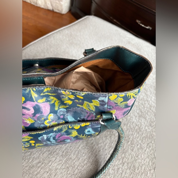 Patricia Nash Leather Floral Bag with Woven Handle - Picture 4 of 14